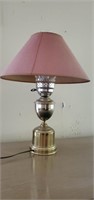 Side lamp with hurricane and shade