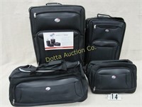 AMERICAN TOURISTER 4 PIECE NEW LUGGAGE SET: