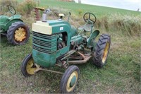 JOHN DEERE LA TRACTOR