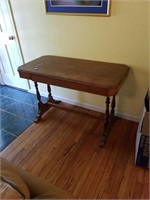 ANTIQUE SINGLE DRAWER TABLE