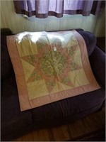 SMALL WALL HANGING QUILT