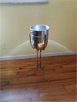CHAMPAIGN ICE BUCKET W/ STAND