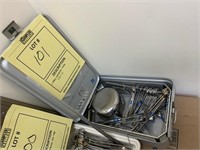 28-PIECE SURGICAL TRAY SET - MOSTLY FORCEPS,
