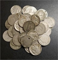 Variety of WWII, "V" & Buffalo Nickels: 41 Total