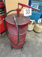 Oil Drum for Gear Oil & Hand Pump on Wheels