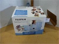 Fuji Instax Mini 7S Camera