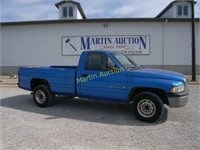 2001 Dodge 2500 Ram pickup truck - VUT