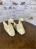Lorin Lindsay Decorative Wood Swans