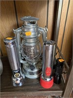 Battery lantern and vintage flash lights