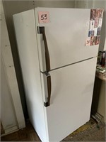 MAGIC CHEF REFRIGERATOR / FREEZER