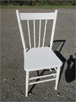 WHITE PAINTED HARDWOOD CHAIR