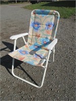 COMFY FOLDING LAWN CHAIR