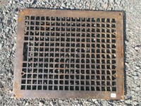NEAT METAL GRATE 22.25X18.5 INCHES