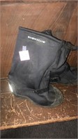 winter boots size 9 spike bottoms