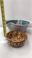 2 pottery bowls