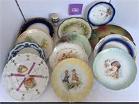 Vintage decorative plates
