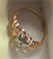 14kt Gold Ring w/ Diamond