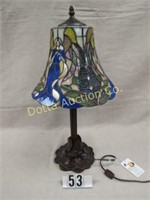 TIFFANY STYLE TABLE LAMP WITH BELL SHADE: