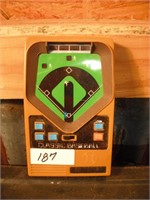 OLD STYLE BASEBALL HAND HELD GAME