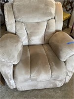 L - Sofa & Recliner Lot 2pc