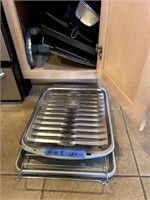 K - Baking Pans & Misc Lot  18pc