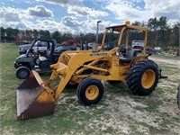 John Deere 401-C diesel loader tractor