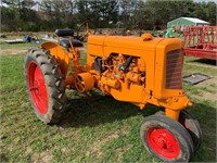 1952 Minneapolis Moline R tractor