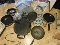 Baking Pans, Frying Pans, Skillet, Pots, Ect.