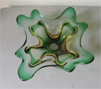 Art Glass Centre Piece 11 inch Diameter