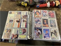 BINDER OF BASEBALL & FOOTBALL CARDS