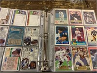 BINDER OF BASEBALL & FOOTBALL CARDS