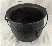 Cast Iron Kettle with Handle