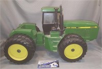 1/32 John Deere 8560 Tractor