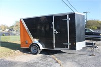 2019 FOREST RIVER 12' SINGLE AXLE ENCLOSED TRAILER