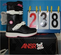 ANSWER PEE WEE BOOTS SIZE K 13