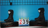 (2) PAIR OF SHORT RACE GEAR YOUTH BOOTS SZ 1 & 4.5