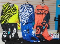 THREE(3) ANSWER RACING ADULT LARGE RIDING GEAR