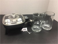 TOASTMASTER HANDI-PAN AND 2 GLASS MUGS