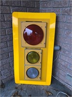Full Size Working Stop Light (NO SHIPPING)