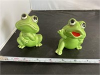 Vintage Green Frogs Salt and Pepper Shakers