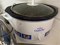 CROCK POT