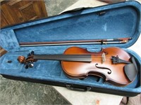 Aliyes Violin in Case with Bow