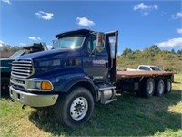 2007 Sterling Tri-Axle 24' Flatbed 450hp