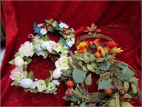 (4)Season décor wreaths.