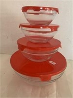 4-Piece Set Glass Bowls w/ Snap Lids
