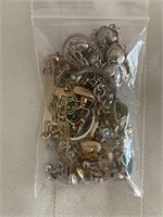 (Bag) Assorted Jewelry Items