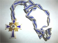 WWII GERMAN GOLD MOTHERS CROSS