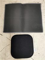 Rubberized and Padded Seat Cushions (2pcs)