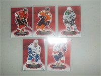 Lot of 5 2016-17 Showcase Red Glow Parallels