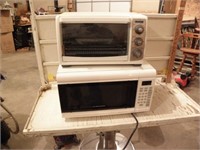 MICROWAVE, TOASTER OVEN